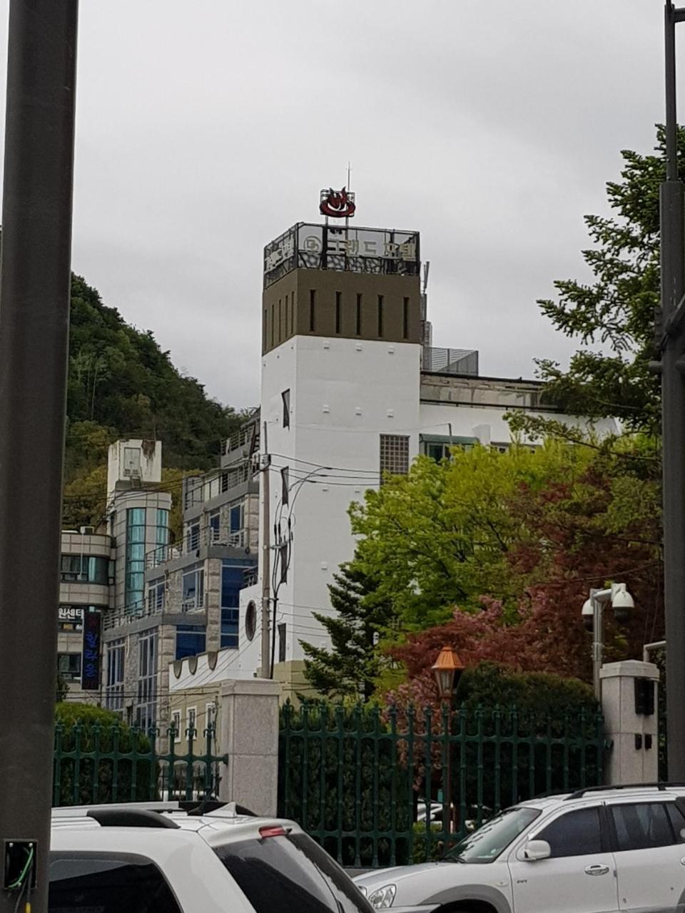 Goodstay Grand Motel Chuncheon Esterno foto