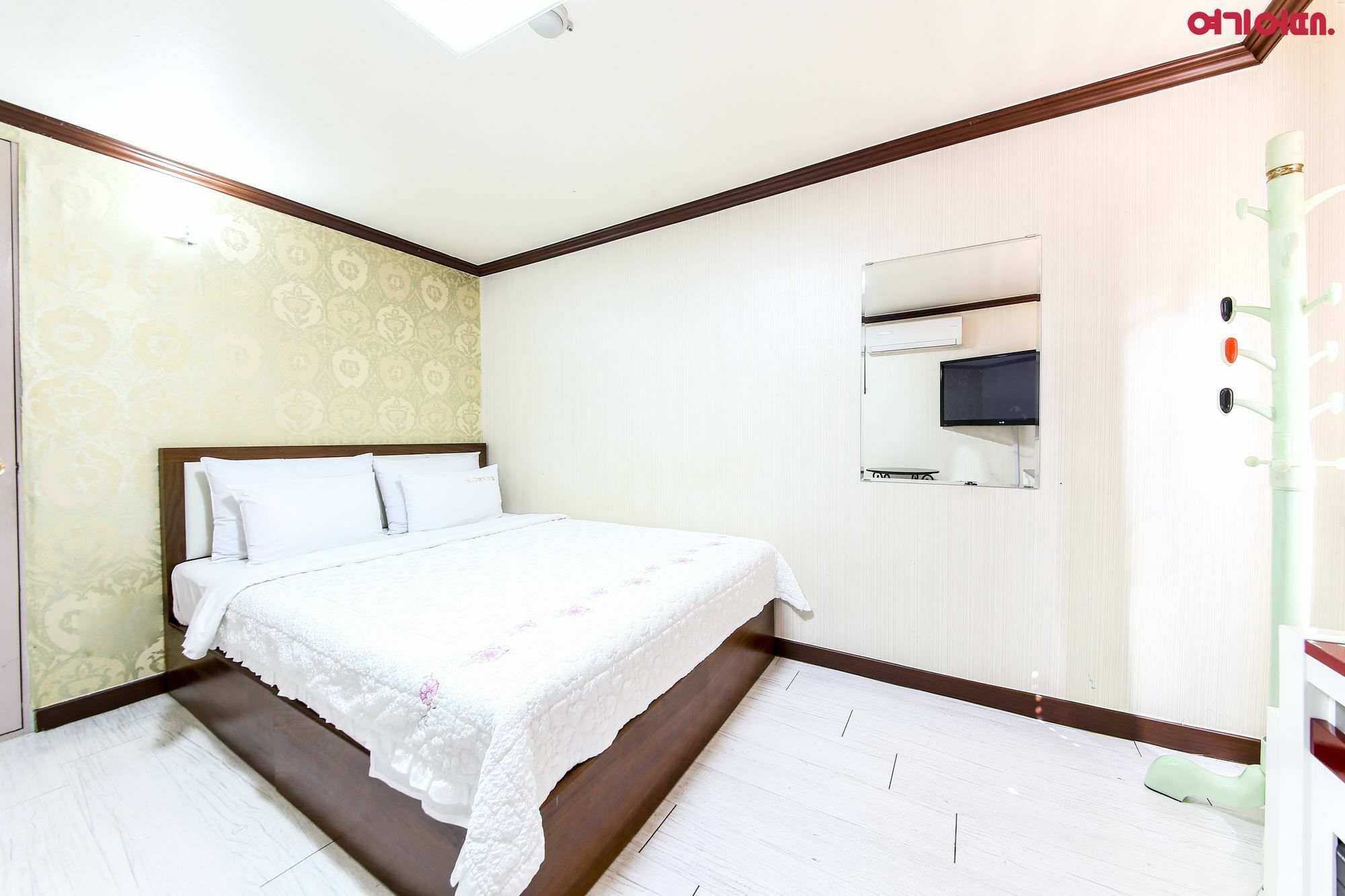 Goodstay Grand Motel Chuncheon Esterno foto