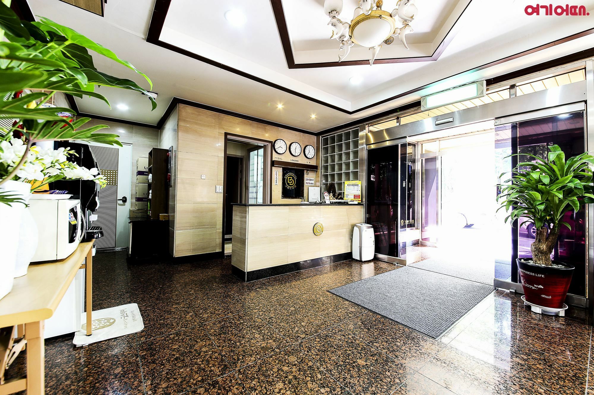 Goodstay Grand Motel Chuncheon Esterno foto